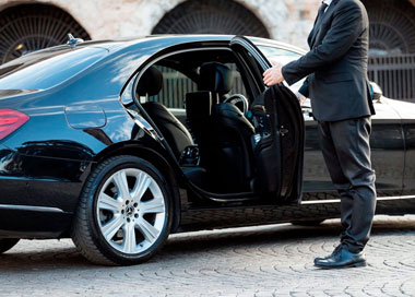 Your Own Pace Self Drive Cars in Delhi Your Own Pace Self Drive Cars in Delhi